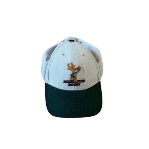 Milwaukee Bucks 47 Brand Men’s Adjustable Strap Cap‎ Green and White One Size